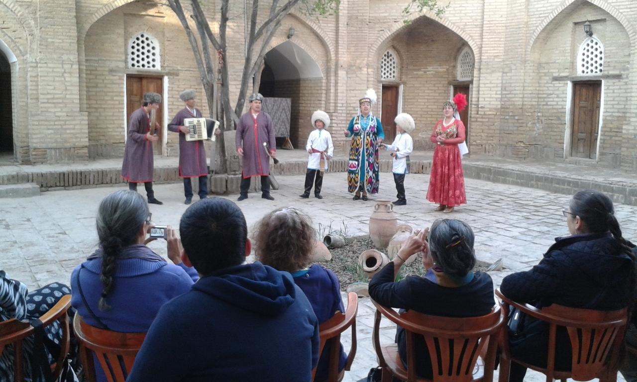 Guest House Orzu Khiva Exterior photo